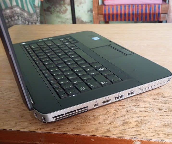 DELL LATITUDE 5420 1