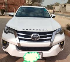 Toyota Fortuner V 2018 push start