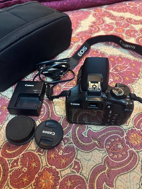 Canon 1300D With Kit lens, Accessories and Bag 10