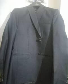 I m selling one coat and one westcoat brand new Pak made black color.