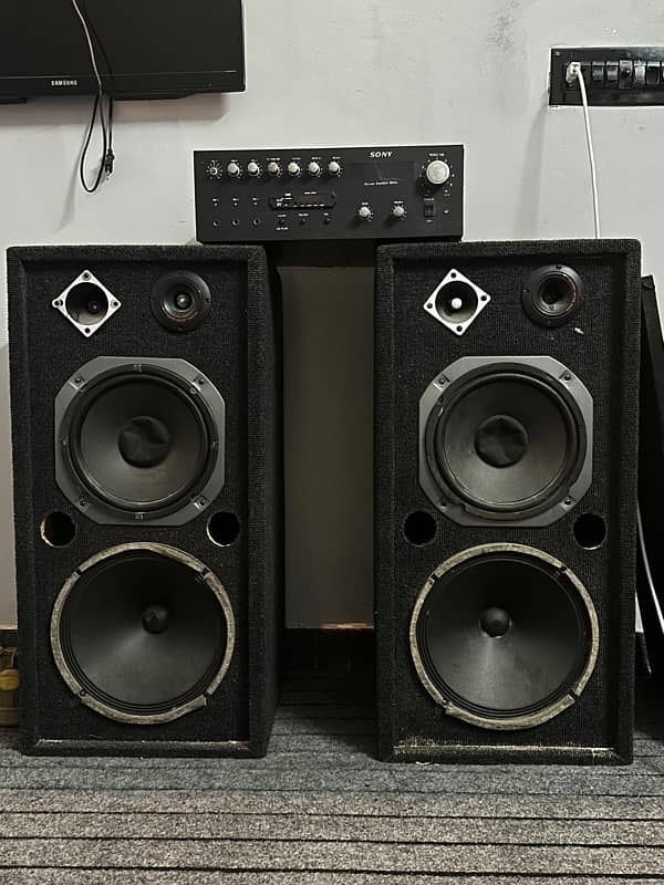 speakers with bluetooth amplifier for sale. . 1