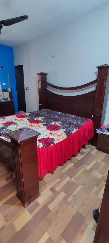 King Size Bed For Sale 0