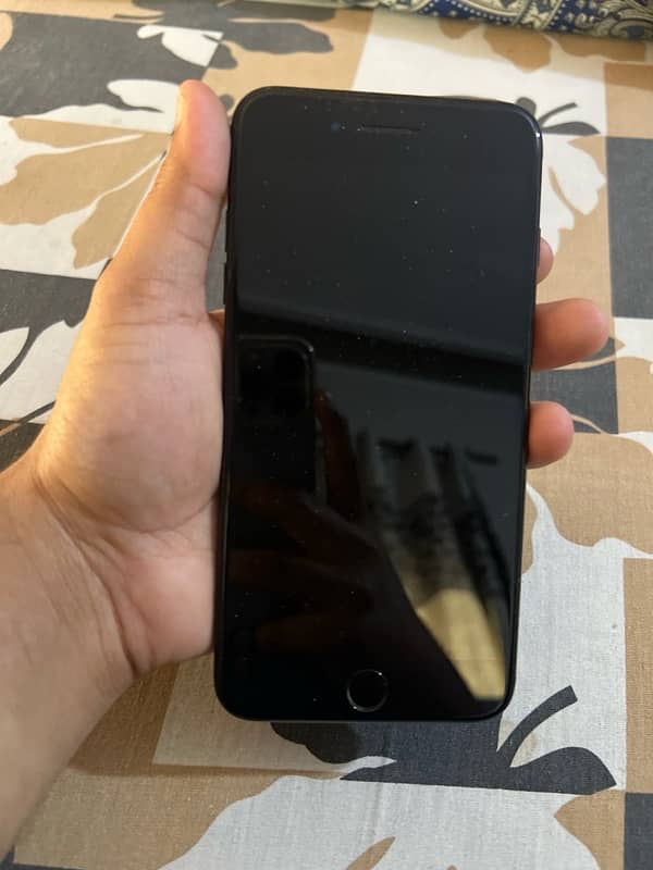 iphone 7 plus 256 gb pta approved 1