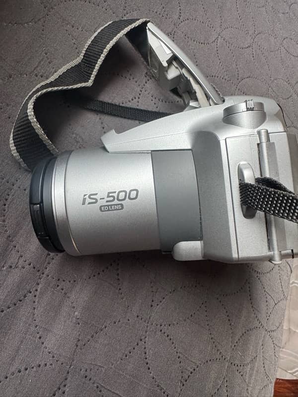 olympus  IS500 ed lens 28-120 intelligent  twin flash 4