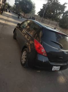 Nissan Tiida 2011