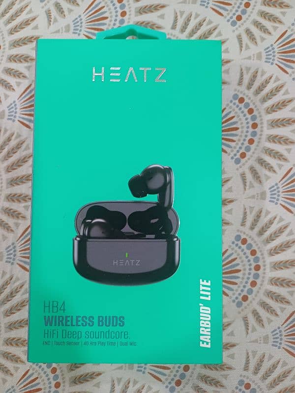 head phone HB4 heatz brand andd adopter free 65 wd ka 0