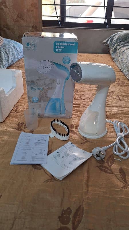 Electric Garment Steamer Steam Iron 0