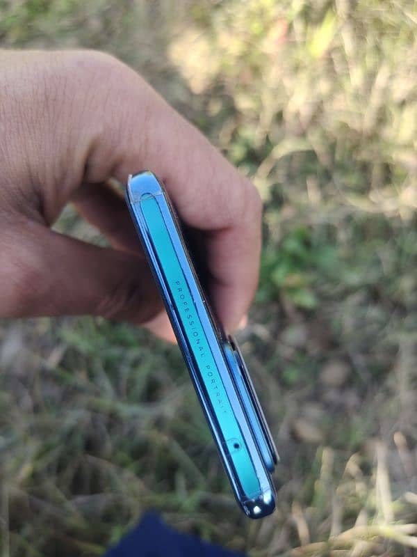 Vivo V30 5G 6