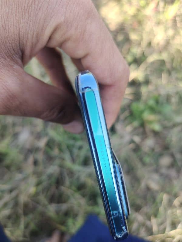 Vivo V30 5G 7