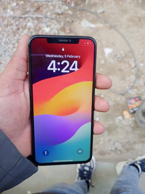 I phone xs max pta 64gb 4