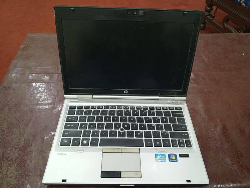 HP elitebook 2560p 2nd generation core i7 8gb ram 0