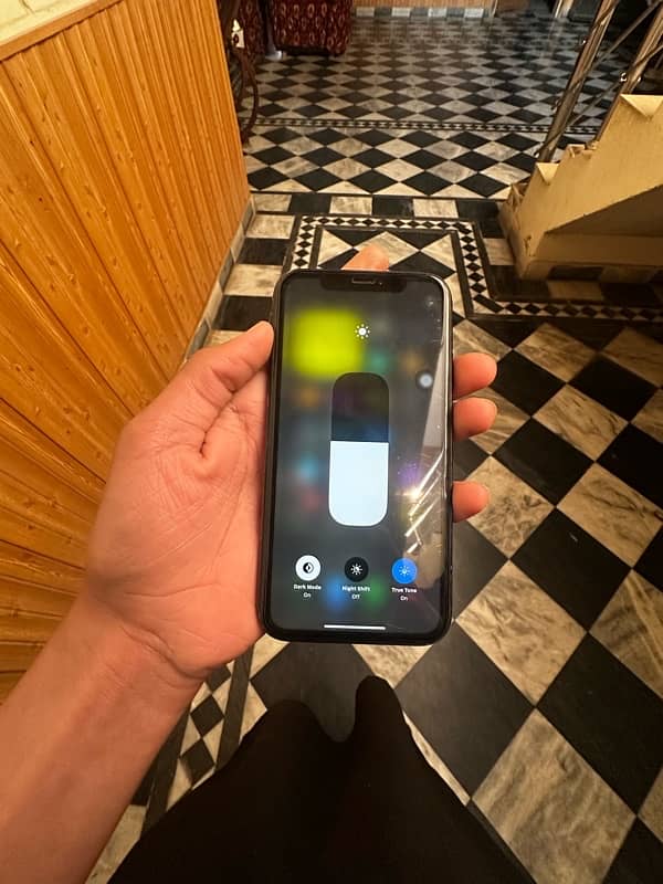 iPhone XR 64gb non pta 3