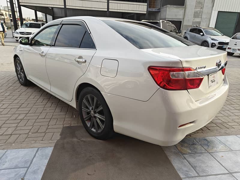 Toyota Camry 2013 5