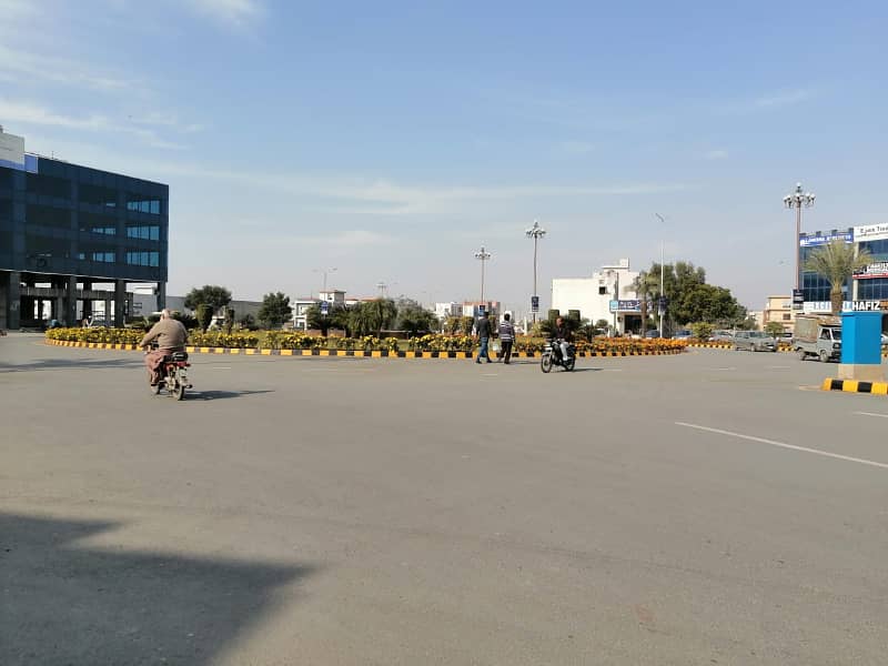 10 Marla all dues clear facing 80 ft Main boulevard, Ready to Construct plot is available for sale in Platinum block of park view city Lahore 11