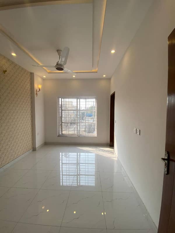 5 Marla Brand New House For Sale In State Life, G block. 4