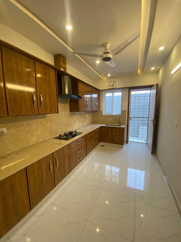 5 Marla Brand New House For Sale In State Life, G block. 7