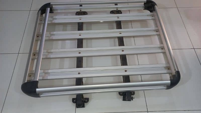 universal size luggage / cargo carrier 3