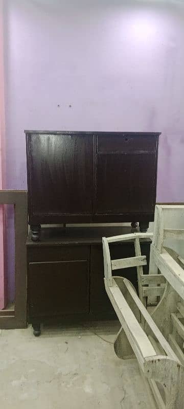 dressing table used mai hai shisha or frame new hai 0