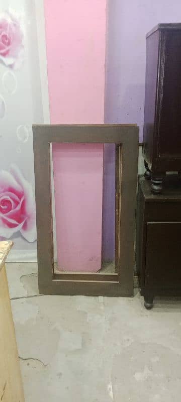 dressing table used mai hai shisha or frame new hai 1