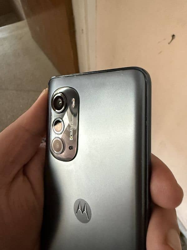 Moto Edge 2022 (Non-PTA) 3