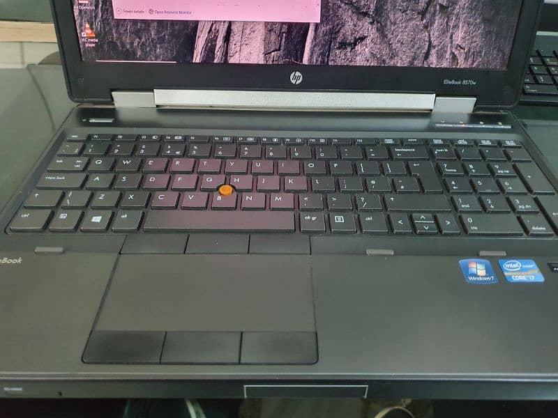 HP Elitebook 8570W Laptop 6