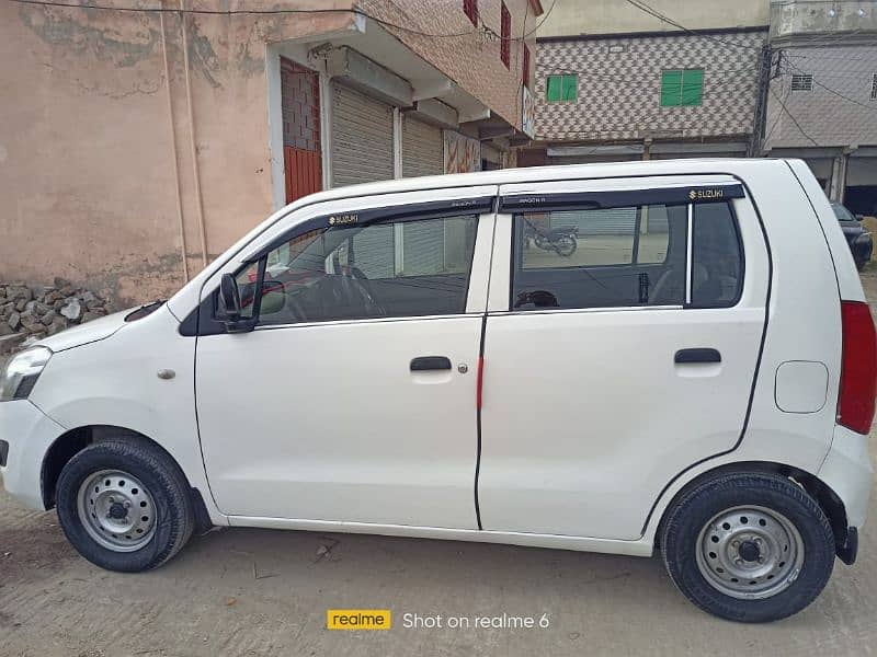 Suzuki Wagon R 2017 1