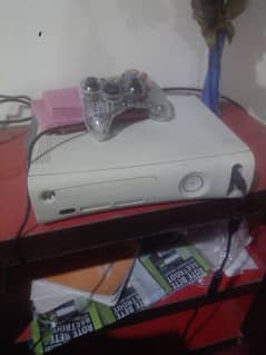 X box 360 with 7 free games like gta5, GTA sendreas, takentag 2 e,t,c