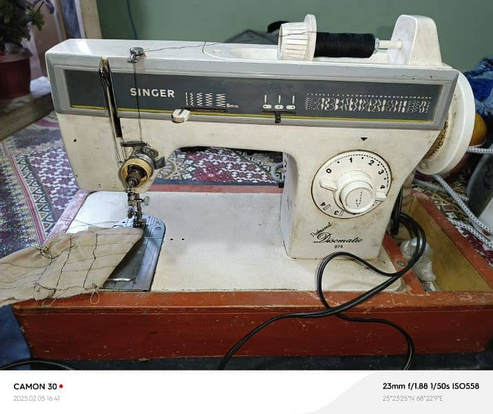 singer discmatic 974 sewing machine 0