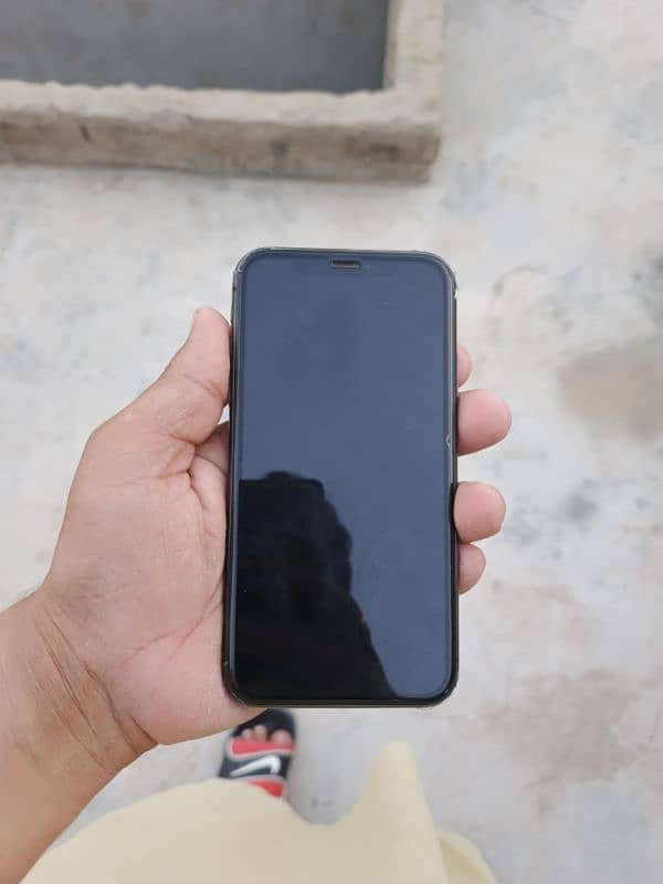 IPHONE 11 FACTORY UNLOCK 64 79TH HEALTH WATER SELAED 6