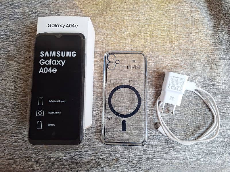 Samsung A04e 3/64 condition 10/10 4