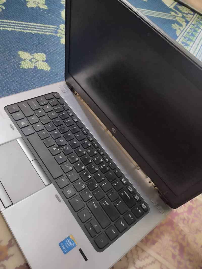 HP LAPTOP 4