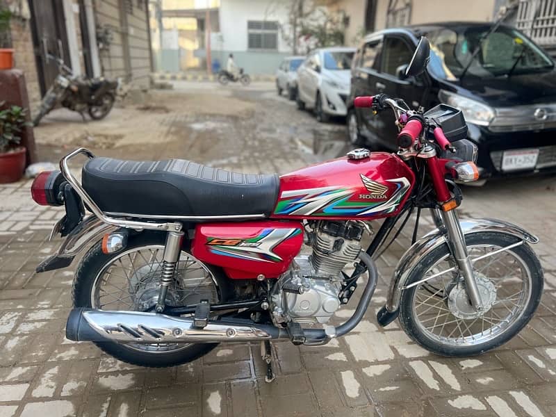 Honda CG 125 2024 3