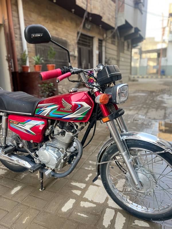 Honda CG 125 2024 4