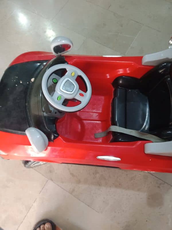 battery operated car in good condition 2