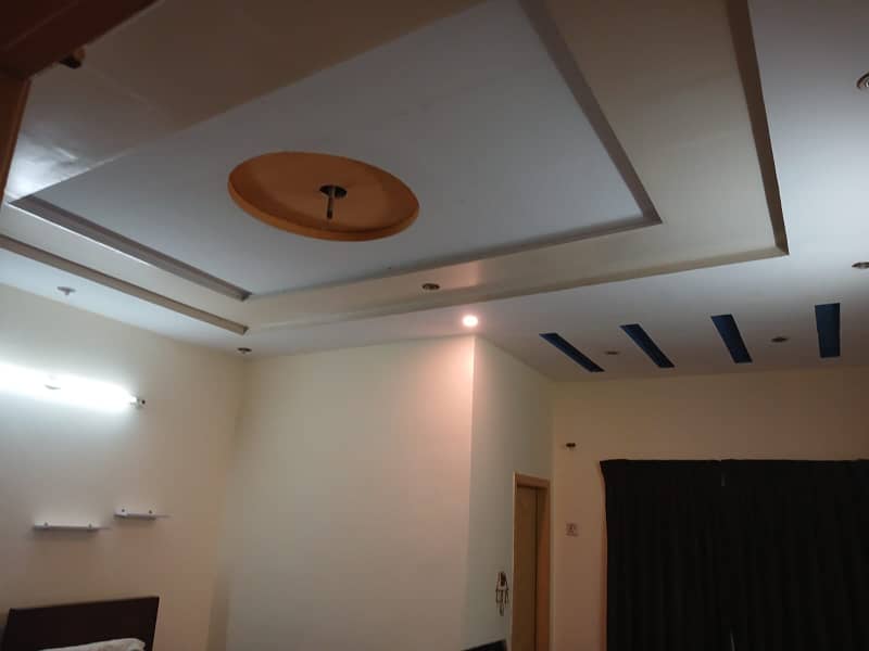 7.5 Marla upper Portion available for rent in Johar town R block 0