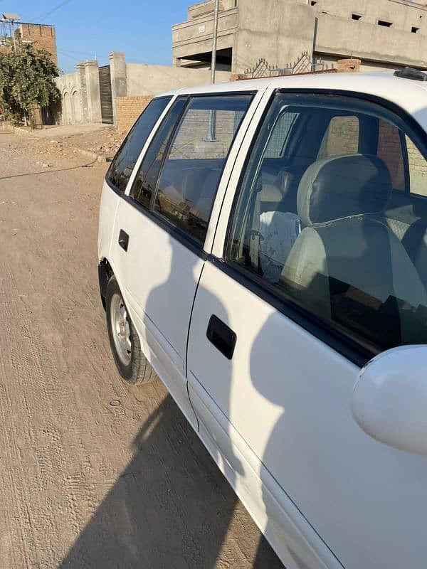 Suzuki Cultus 2016 4