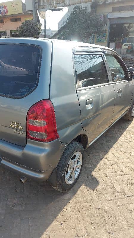 Suzuki Alto 2010 4