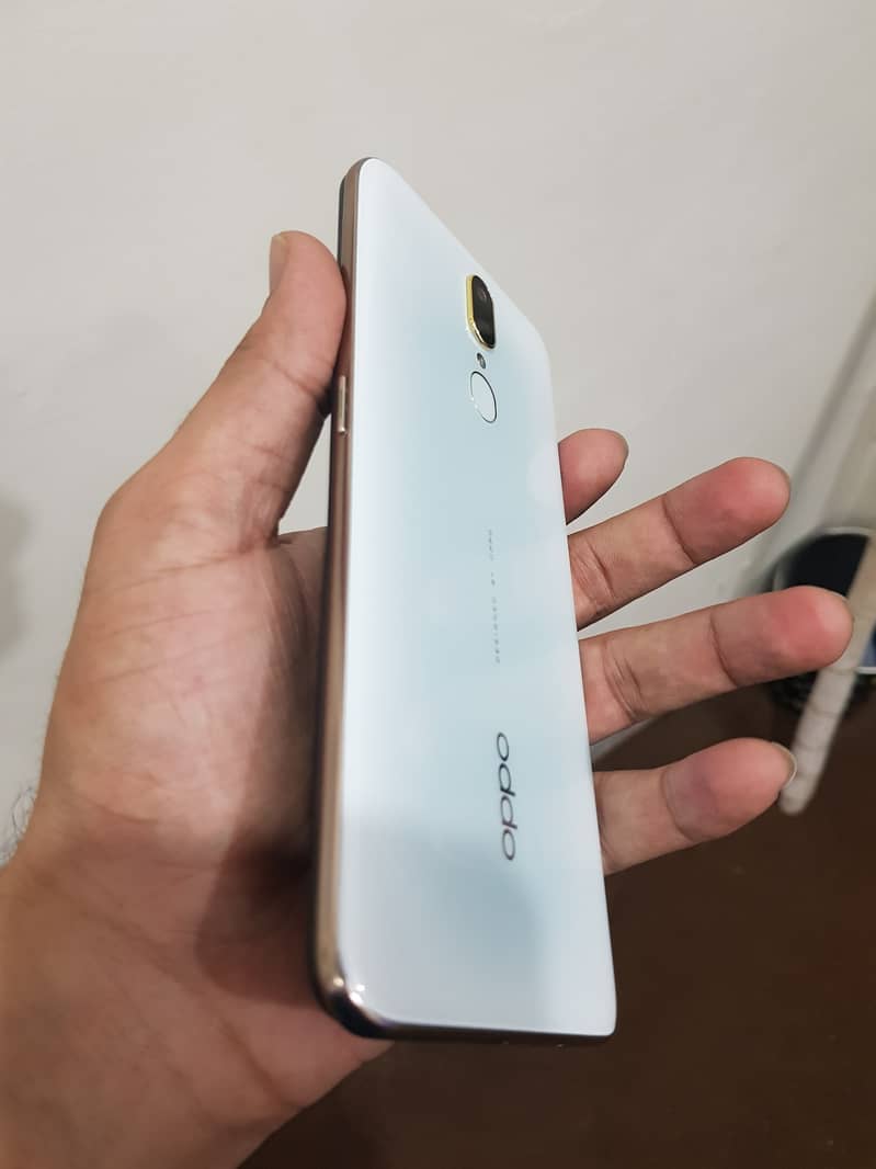 Oppo F11 Complete Box 1