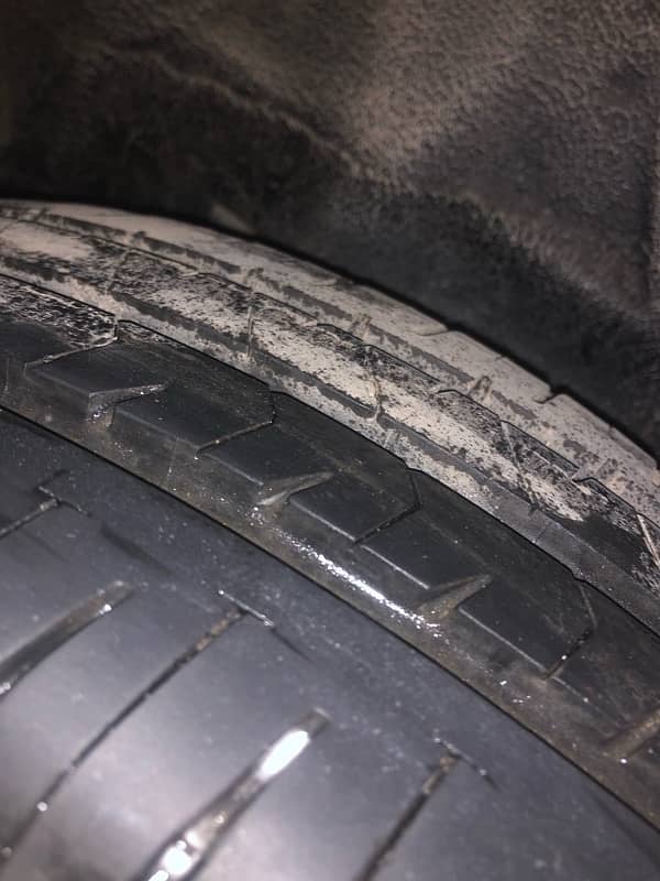 195/65/15 Bridge Stone tyre 8