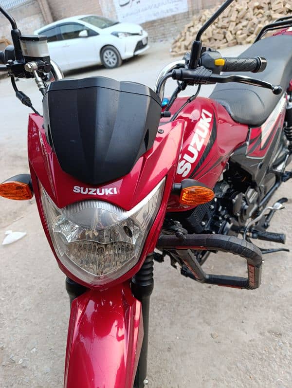 Suzuki 15 cc 2