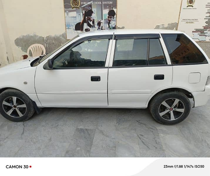 Suzuki Cultus 2015 1