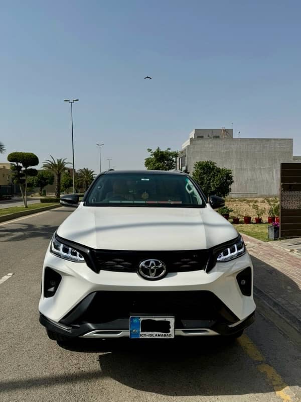 Toyota Fortuner V 2018 0