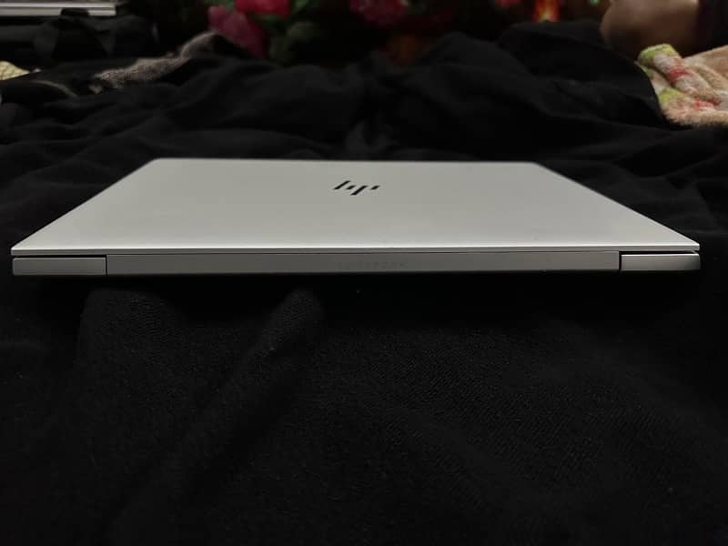 HP EliteBook 840 G5 | Corei5 8th Gen | 8 GB RAM | 512 GB SSD 5