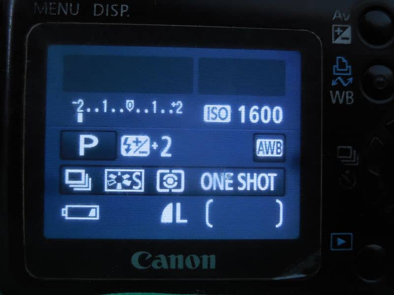 Canon 1000D Camera (lens 18-55) 7