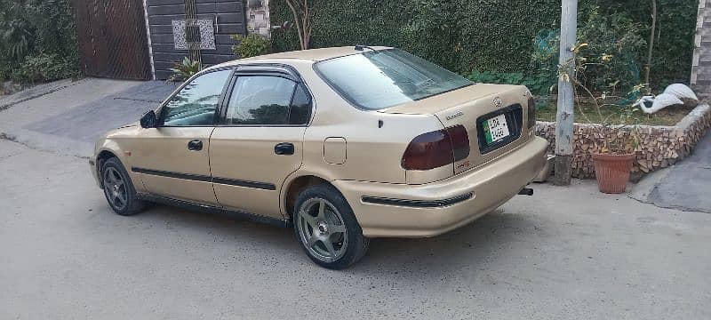 Honda Civic VTi 1996 4