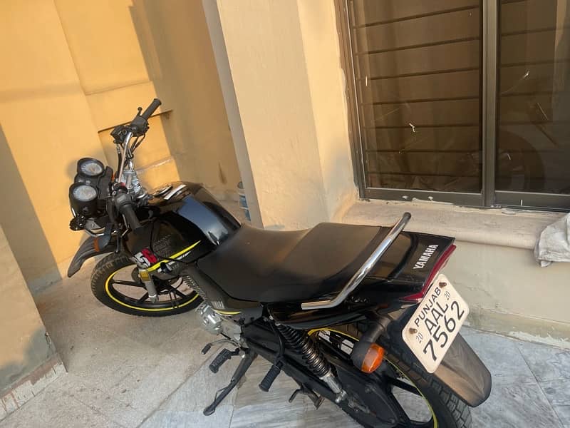 ybr 125 G black edition 2020 dec model 3