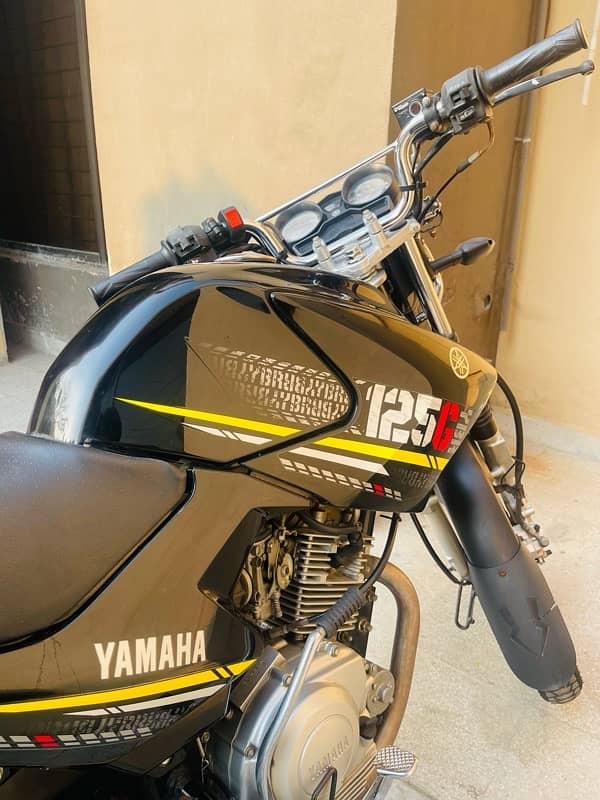 ybr 125 G black edition 2020 dec model 4