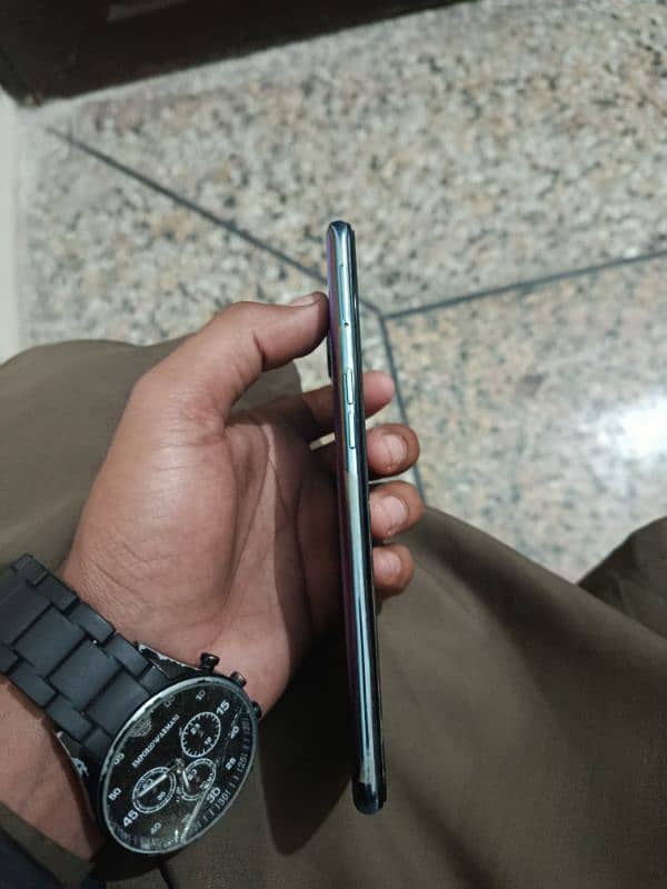 Oppo F17 Pro 5