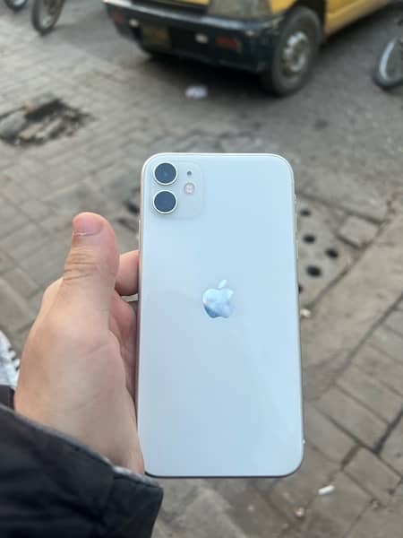 Iphone 11 128GB PTA Approved 1