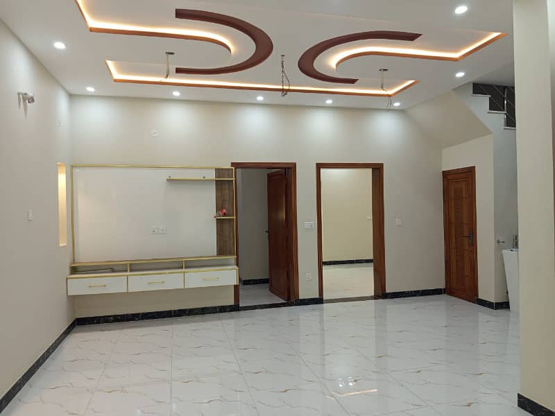 5 MARLA BRAND NEW HOUSE FOR SALE IN VERY REASONABLE PRICE ( BLOCK C NEW LAHORE CITY PHASE 2 ) 8